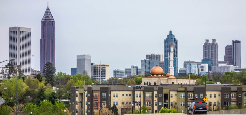 atlanta georgia syline and condos